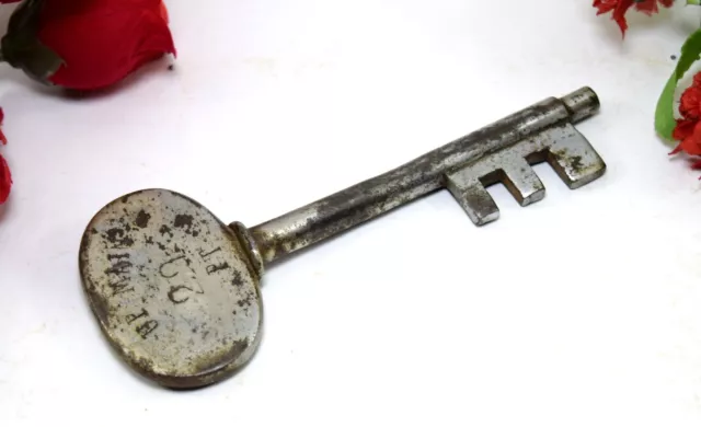 Big Size Lock Key Vintage Design Old Iron Rare Collectible Home Decor. G2-263