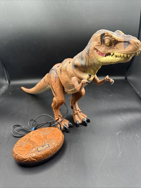 REMOTE CONTROL T-REX Dinosaur Mighty Megasaur -Roars , Walks and Eyes ...