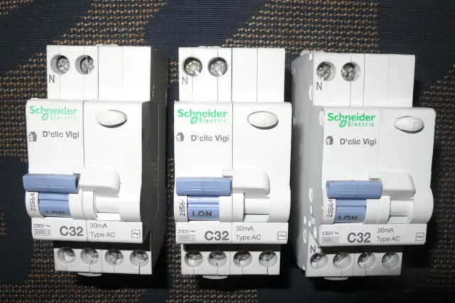 DISJONCTEUR DIFFERENTIEL 32A 30mA SCHNEIDER ELECTRIC, 2POLES. MERLIN GERIN 2POLE