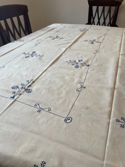 Vintage Hand-cross Stitch Embroidered Table Cloth +12 Napkins