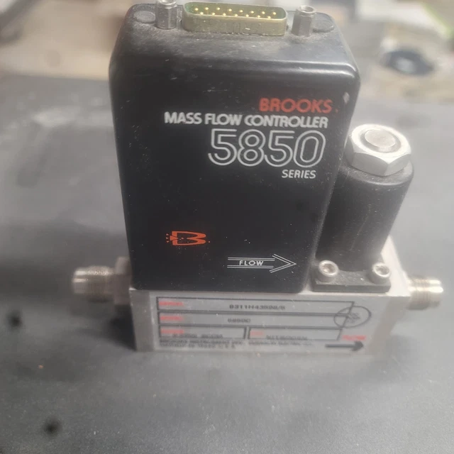 Brooks Automation 5850-C Mass Flow Controller Gas N2