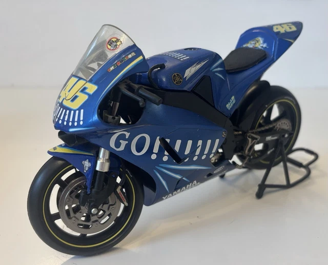2 GUILOY 1:10 Die Cast Motorcycle Models Yamaha 13862