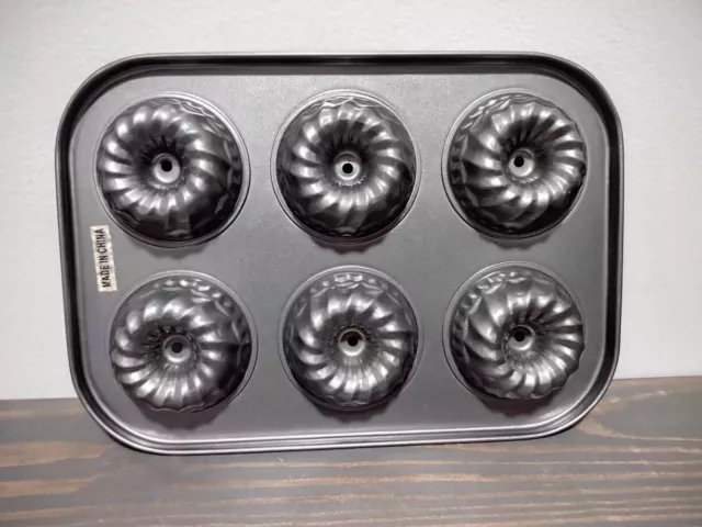 Fancy Muffin Cupcake Pan 6 Cavity Metal Each Muffin 2.5 x 2.5 x 1 inch