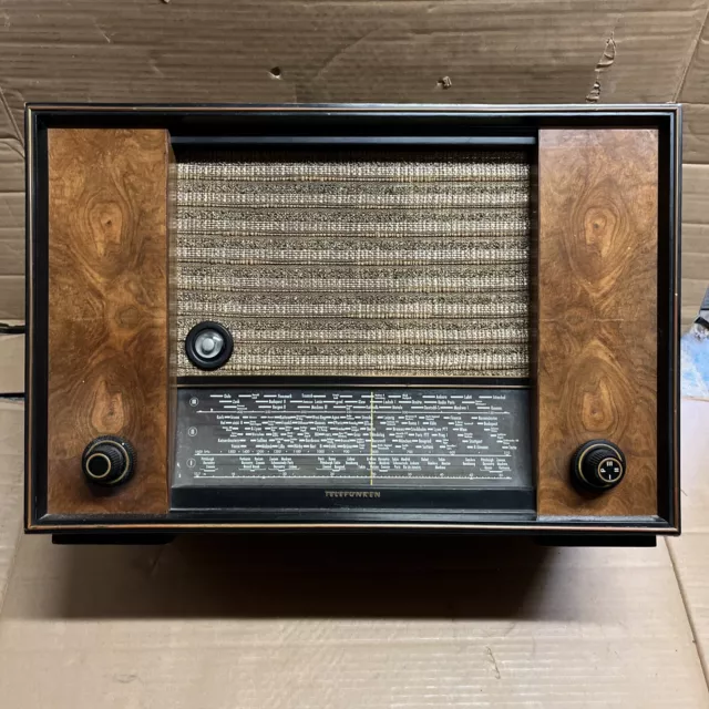 Ancienne Radio Telefunken 065 WK TSF