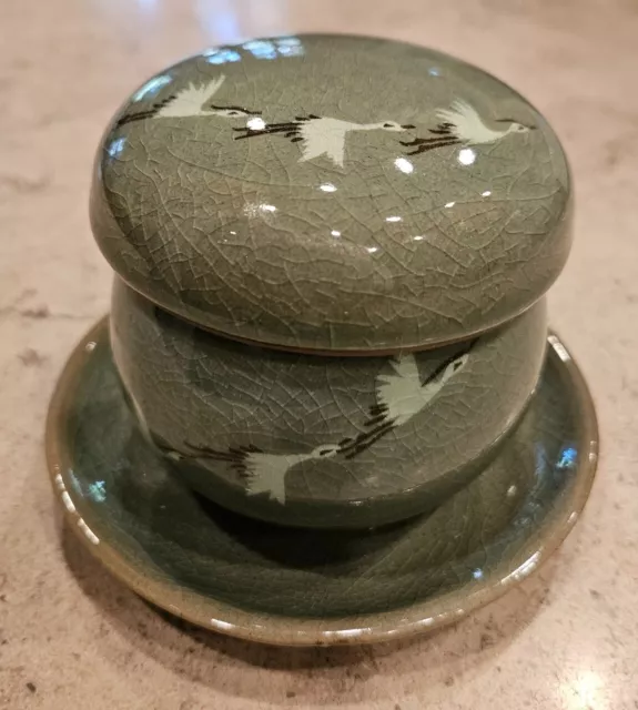 Vintage Korean Celadon Crackle Glaze Flying Crane Tea Cup Set