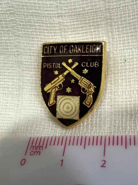Vintage City Of Oakleigh Pistol Club Badge