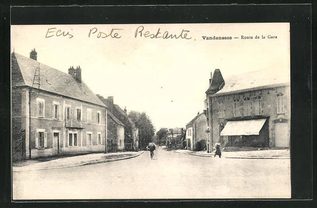 CPA Vandenesse, Route de la Gare