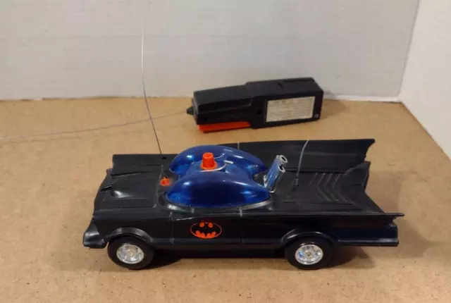 Batman Azrak-Hamway Radio Control Batmobile/AHI/1977/With Remote + Antennas