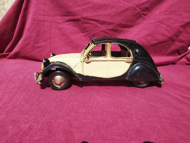 MINIATURE CITROËN 2 CV en tôle 28 cm de long EUR 20,00 - FR