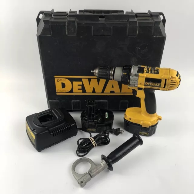 DeWalt DW983 Drill w/Case, Battery, DW9107 Charger & Manual DeWalt DW983 Drill w/Case, Battery, DW9107 Charger & Manual