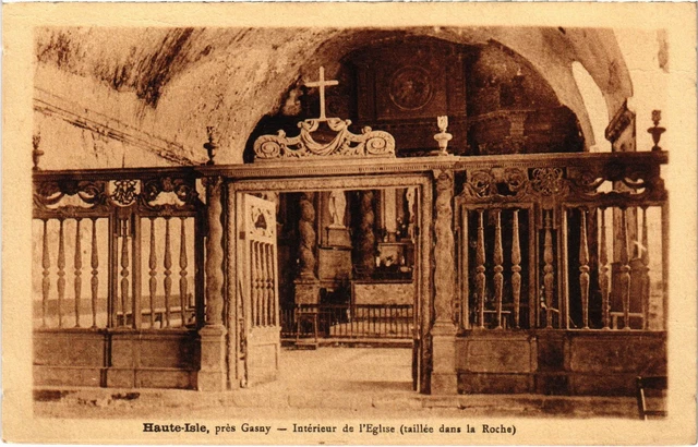 CPA Haute Isle Interieur de l'Eglise (1317785)