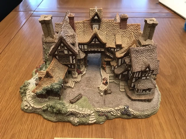 リリパットレーン THE KINGS ARMS LILLIPUT LANE THE Kings Arms