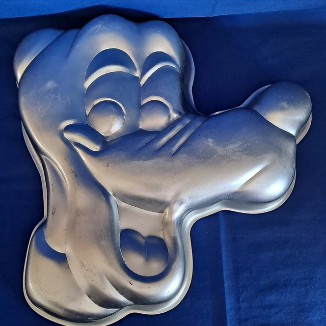 Wilton PLUTO CAKE PAN Aluminum Baking Mold Candy Walt Disney 515-614