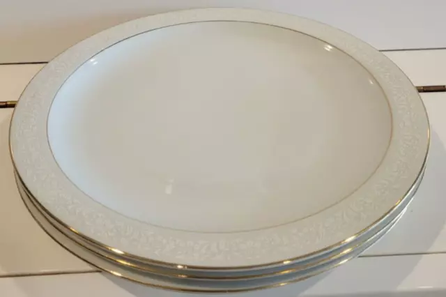 1 Royalton China Co Japan Translucent Porcelain Dinner Plate 10.25 Inches