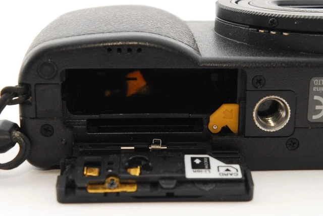 EXCELLENT Ricoh GR Digital II 2 10.1MP Digital Camera From JAPAN 10