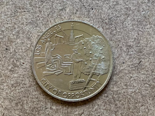 Vintage Los Angeles Bicentennial Birthday Dollar Gold Coin