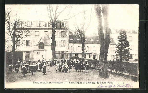 CPA Soisy-sous-Montmorency, Pensionnat des Soeurs de Saint-Paul, girl on the