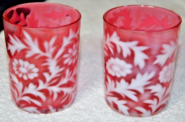 Quantité 2 Ancien Fenton Verre Canneberge Opalescent Marguerite & Fougère 3.8” H