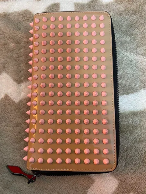 Christian Louboutin Panettone Wallet Unused Beige Enamel Leather Pink Studs