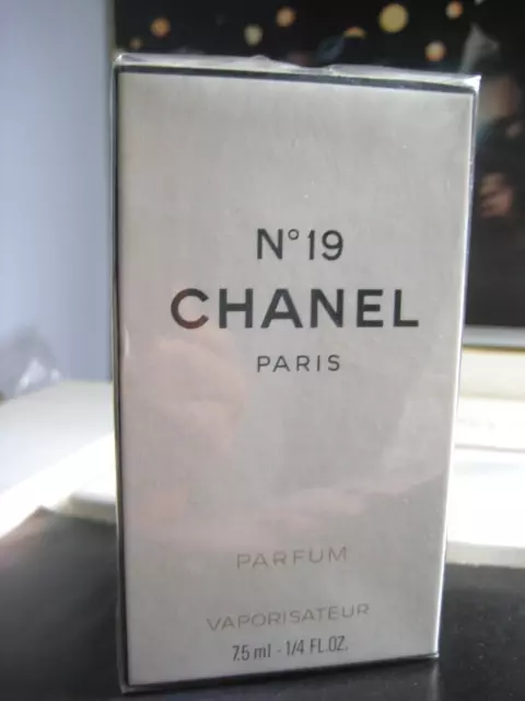 🎁1970s NewSealed 7.5ml **PARFUM** Vintage Chanel No 19 Pure perfume extrait