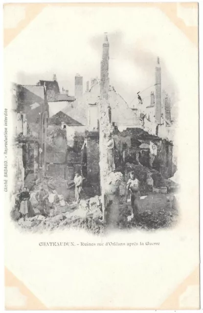 CHATEAUDUN 28 Ruines rue d'Orléans CPA animée précurseur non circulée vers 1920