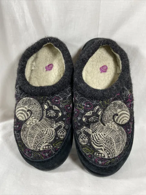 Acorn Women's Wool Embroidered Forest Squirrel Slippers Size US 5-6 Slip On