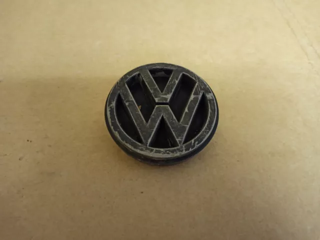 VW Golf Emblem 191853601H Logo