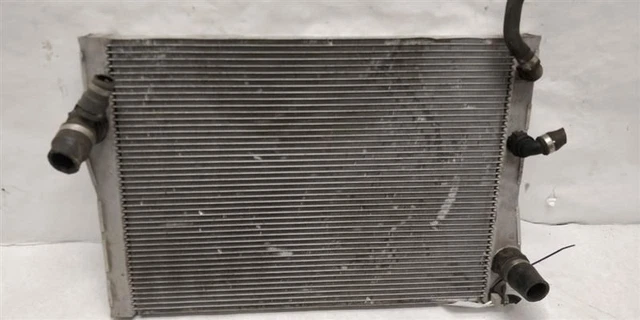 Radiator 3.0L AT Diesel 6 Cyl Turbo Main 17117533472 Fits 09-13 BMW X5 E70 OEM