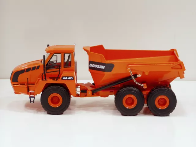 Doosan DA40 Dump Truck - 1/50 - Brand New