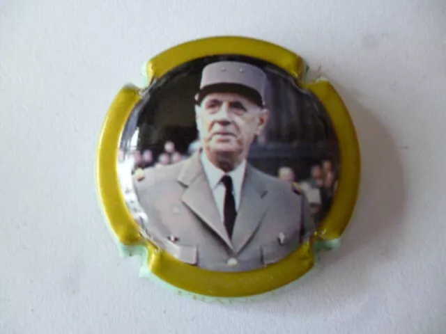 capsule champ Pierre MIGNON, Général de Gaulle, cercle or, ct vert pale, N°75b