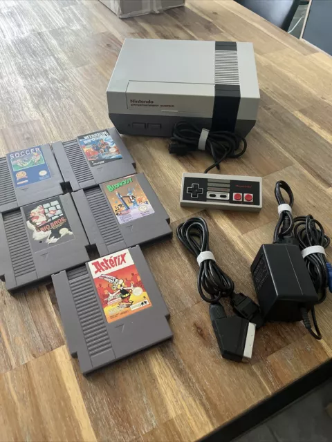 Nintendo NES Console