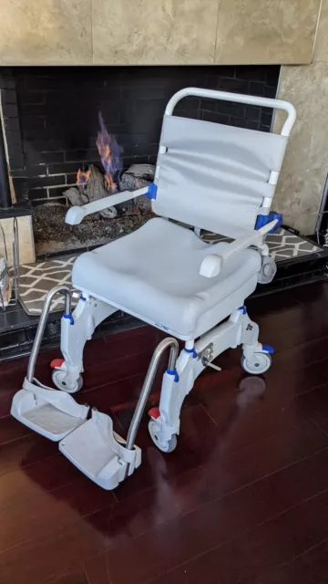 INVACARE OCEANERGOSP Aquatec Ocean Ergo Shower & Commode Chair. INVACARE OCEANERGOSP Aquatec Ocean Ergo Shower & Commode Chair.