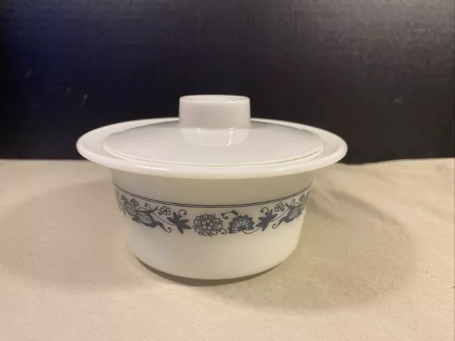VINTAGE Pyrex Corning Old Town Blue Onion Round Butter Tub WITH LID