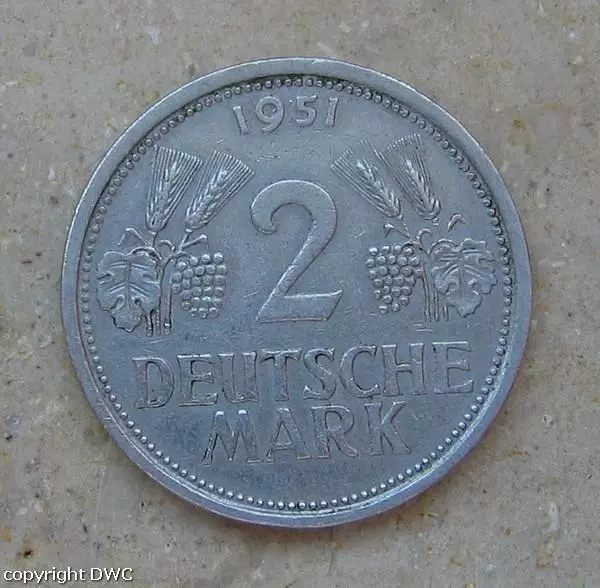 Coin Münze 2 DM Trauben und Ähren 1951 J Cu.Ni. Jäger 386 .