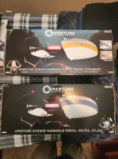 Valve NECA Aperture Science Portal Gun Device Full Size - Atlas And Kit