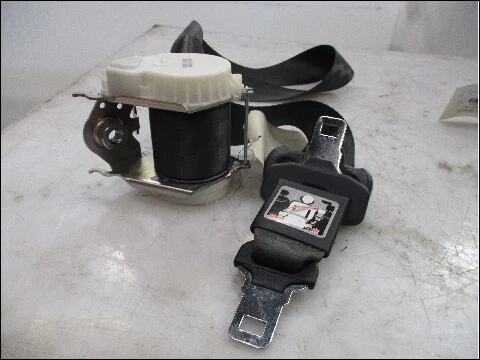 8200683944 ceinture centrale arriereriere - RENAULT CLIO III PH1 1.5 DCI (BR17