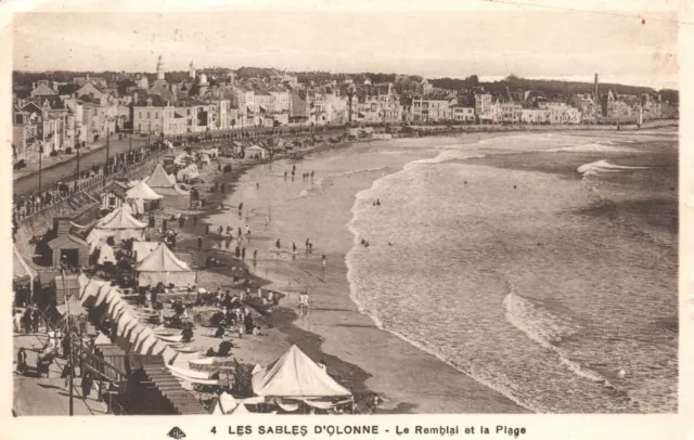 Vintage Postcard Le Remblai et la Plage Les Sables D'Olonne Pays de la Loire FR