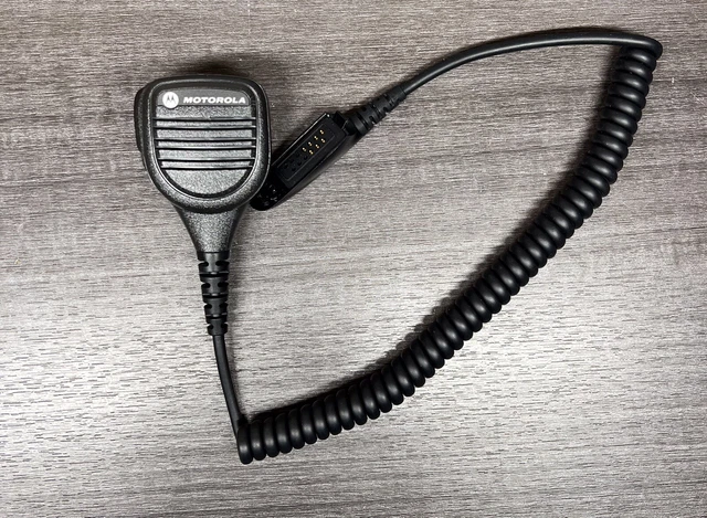 Motorola PMMN4021A Remote Speaker Microphone *LOT OF 14* #TL-183 Motorola PMMN4021A Remote Speaker Microphone *LOT OF 14* #TL-183