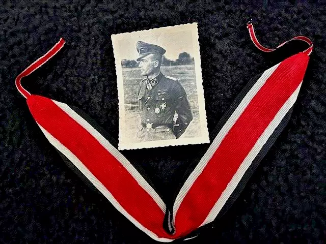 WW2 German Knight Cross of the Iron Cross Ribbon and Photograph.Orig.