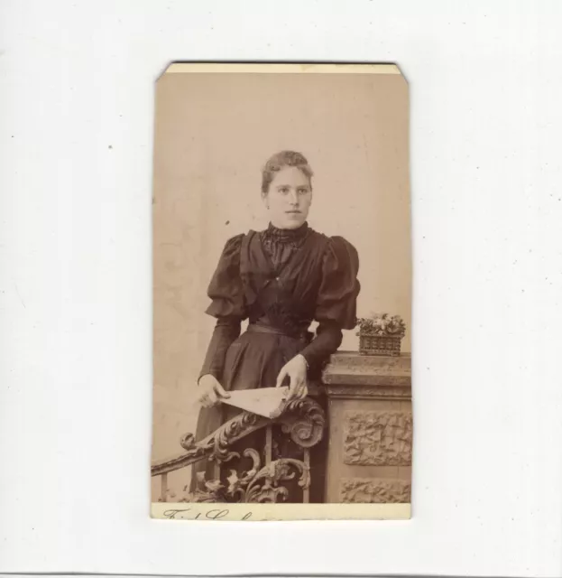 CDV Foto Feine Dame - Frankfurt Main 1890er