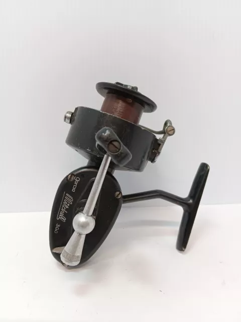 VINTAGE MITCHELL 1110G Spinning Fishing Reel, Turns Smooth $19.95