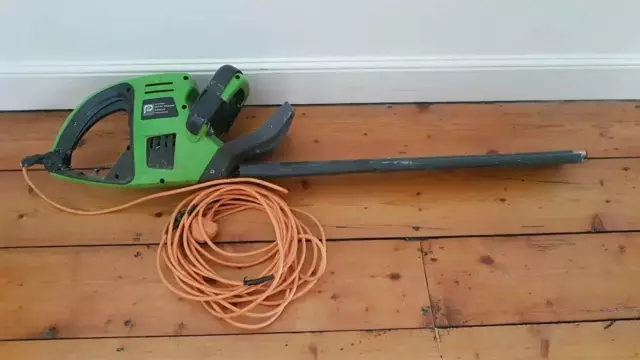 Vonhaus 550w electric hedge trimmer discount