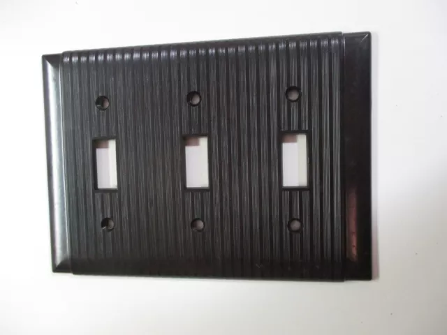 Bryant USA Uniline 3-Gang Switch Plate Wall Box Cover Ribbed Brown Bakelite MCM