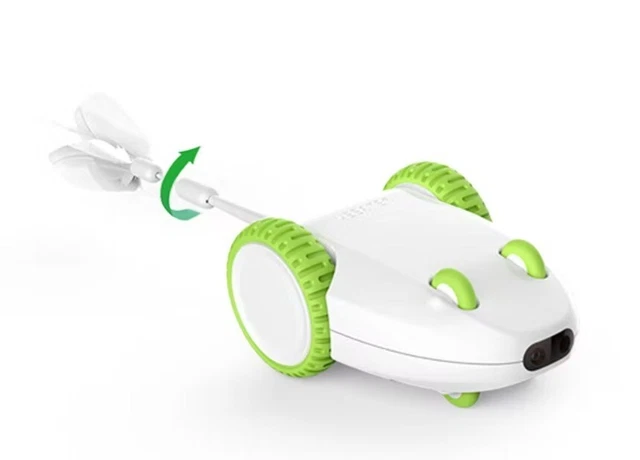 Jouet interactif neuf sous emballage souris pour chat Petgeek roule seul couine