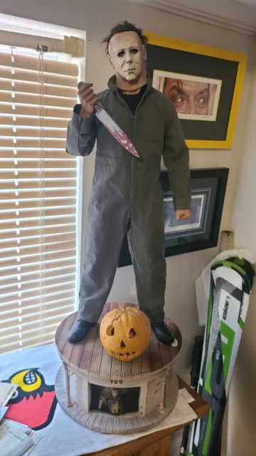 Michael Myers The Shape Halloween 1978 1/4 Horror Statue by PCS with JSA LOA