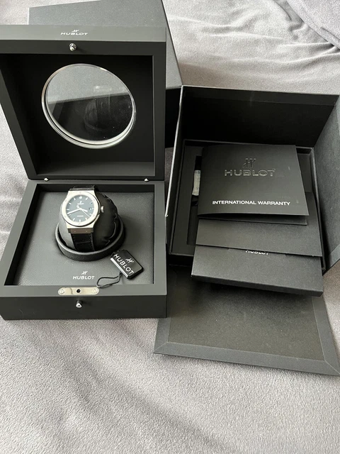 Hublot Classic Fusion Men's Black Watch - 541.NX.1171.LR Hublot Classic Fusion Men's Black Watch - 541.NX.1171.LR