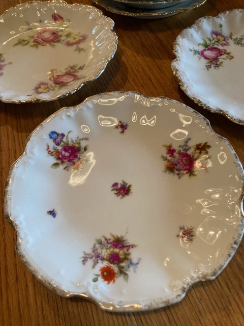 Lot De 4 Cuillères à Dessert Dentelées Inox - Finition Miroir Arc-en-Ciel
