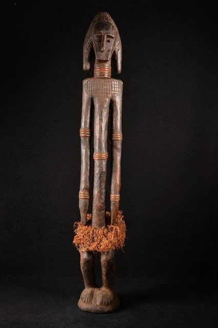 22221 Una Estatua Grande Africana Primitiva de Mumuye Nigeria