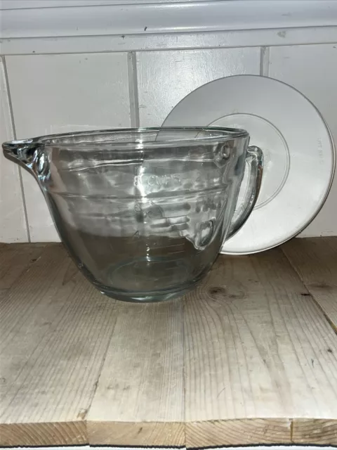 Pampered Chef Large Clear Glass Batter Pouring Measuring Bowl 2 QT 8 Cups w  Lid