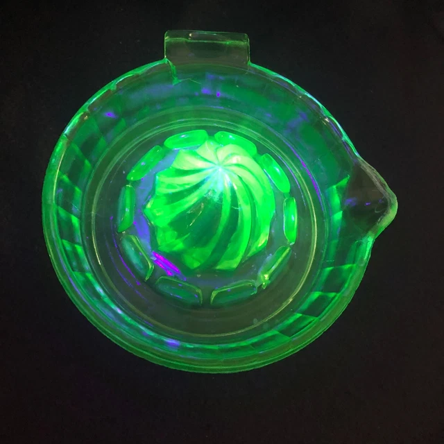 Vintage Depression Vaseline Uranium Green Glass Citrus Juicer Reamer 6"